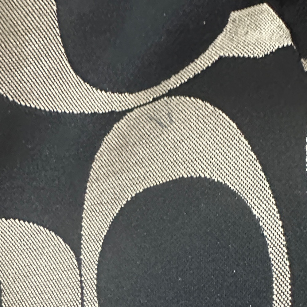 Coach Black and Cream Shoulder Bag - Picture 3 of 9